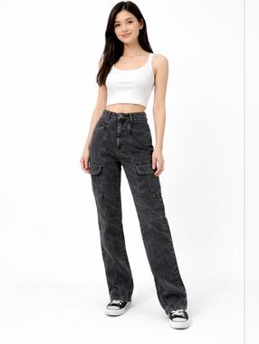 Zara Black High-Rise Flare Cargo Jeans Size USA 0/ MEX 22/EUR 32